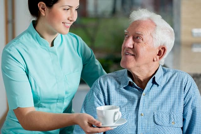 сиделка для пожилых