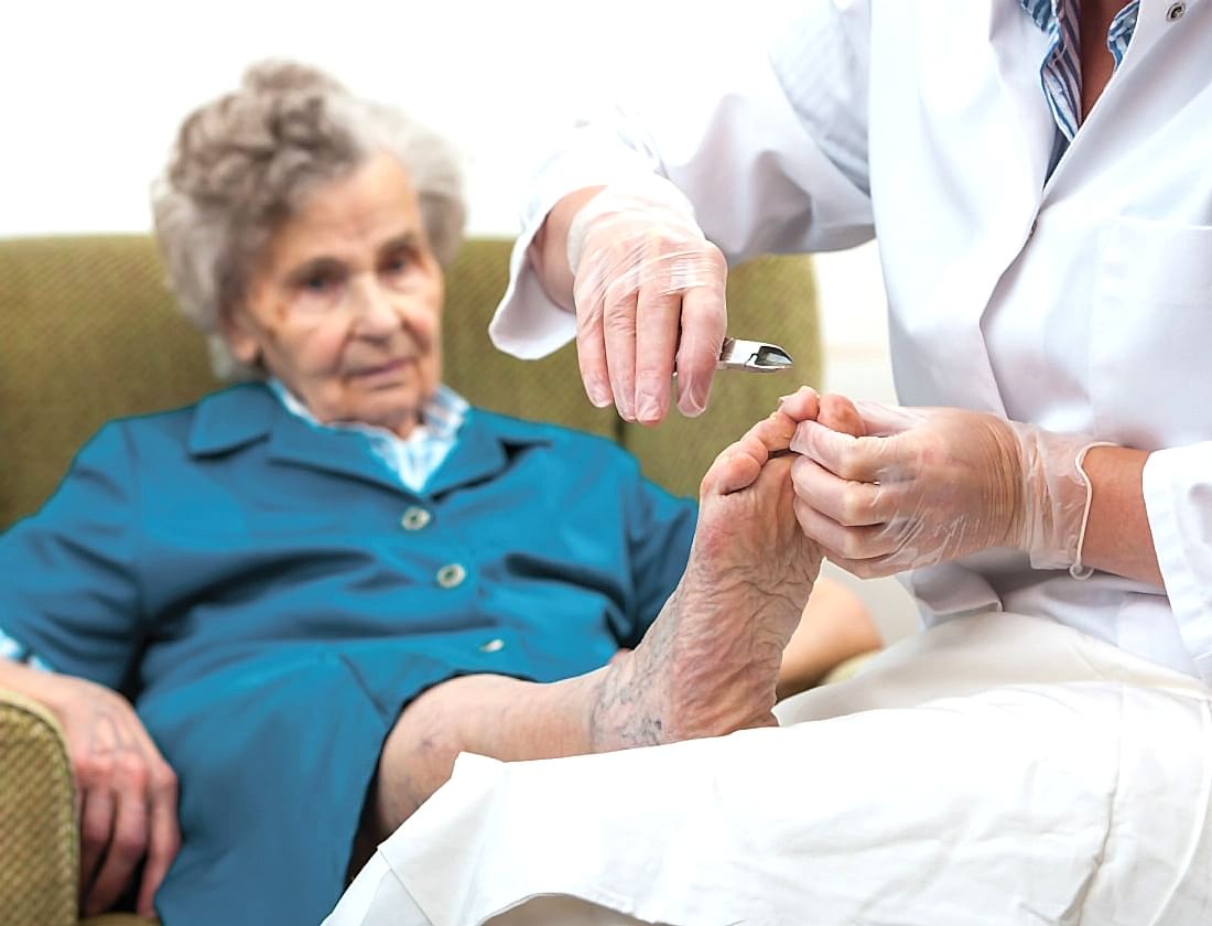 уход за пожилыми людьми